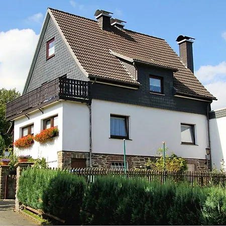 In Langewiese Sauerland With Garden Apartment Winterberg