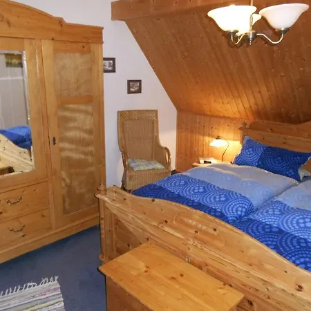 In Langewiese Sauerland With Garden *